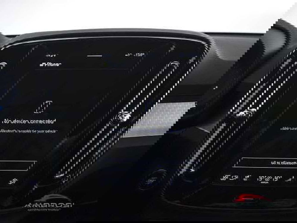 Volvo XC40 usata a Perugia (18)