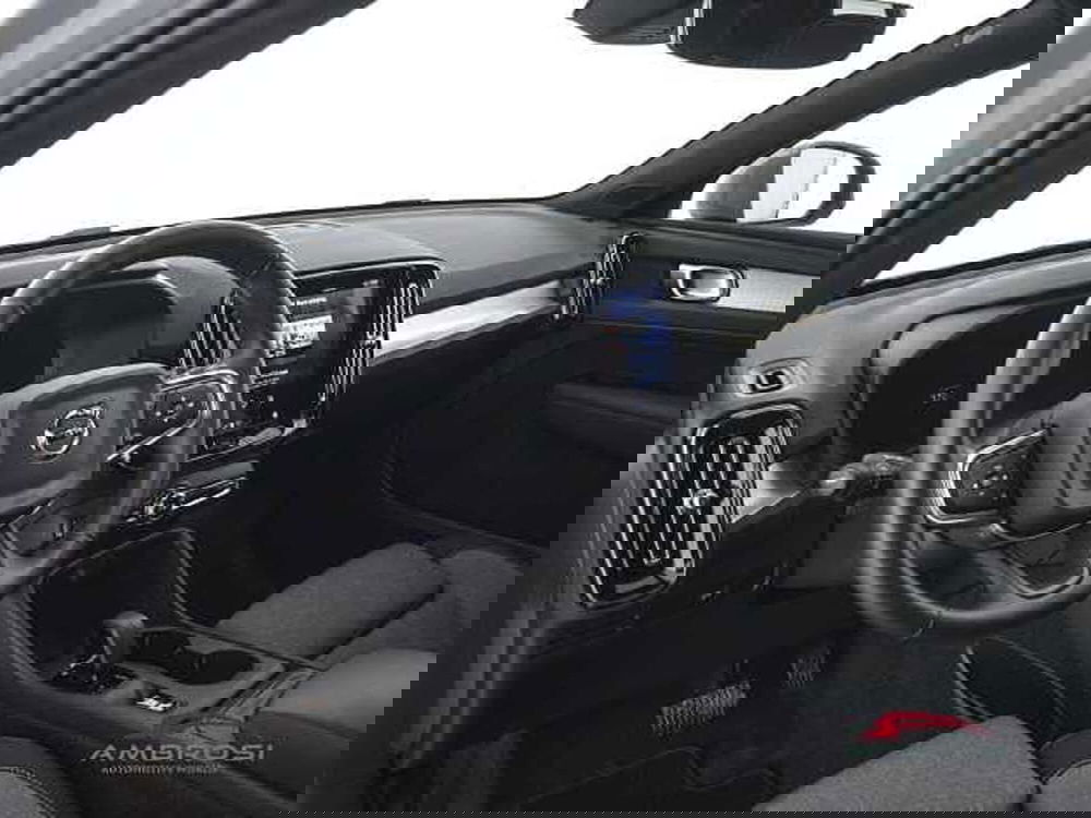 Volvo XC40 usata a Perugia (8)