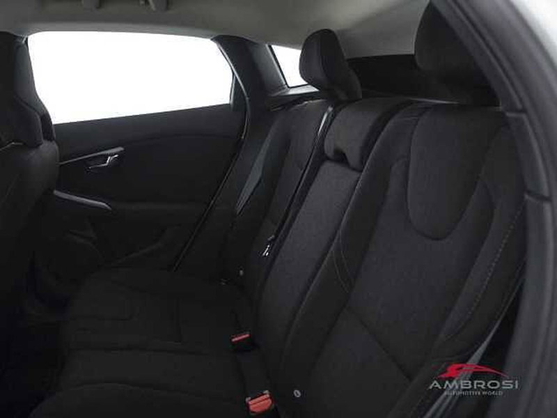 Volvo V40 Cross Country usata a Perugia (10)