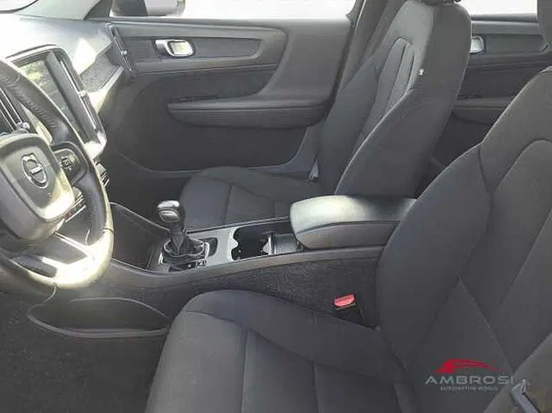 Volvo XC40 usata a Perugia (10)