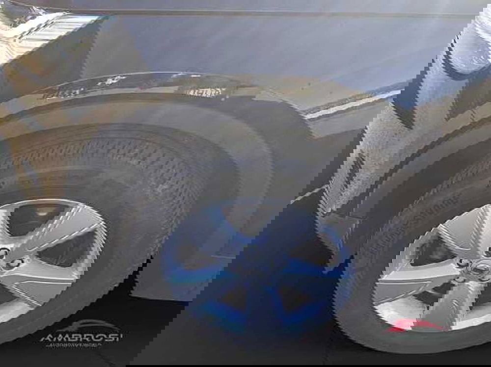 Volvo XC40 usata a Perugia (13)