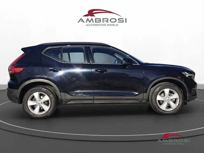 Volvo XC40 usata a Perugia (5)