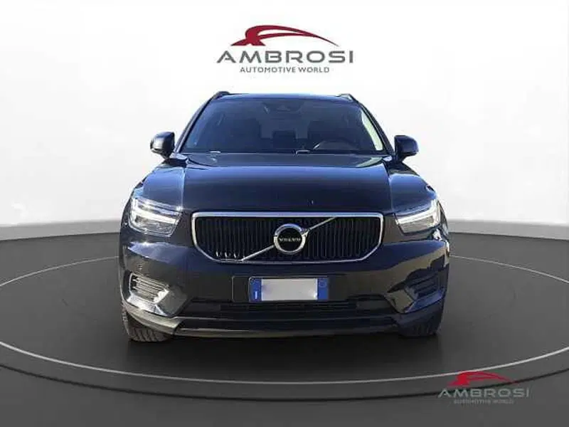 Volvo XC40 usata a Perugia (7)