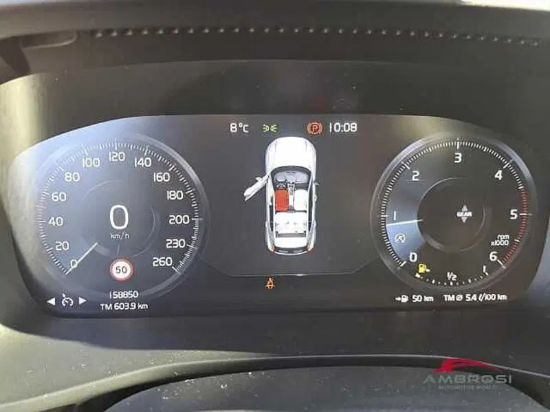 Volvo XC40 usata a Perugia (9)