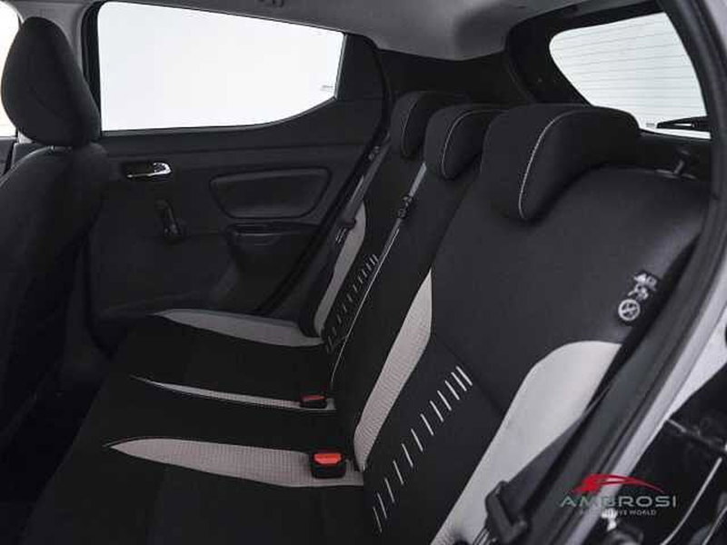 Nissan Micra usata a Perugia (10)