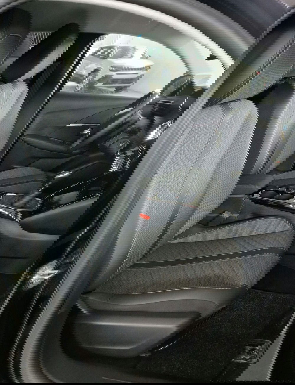 Peugeot 208 usata a Terni (8)