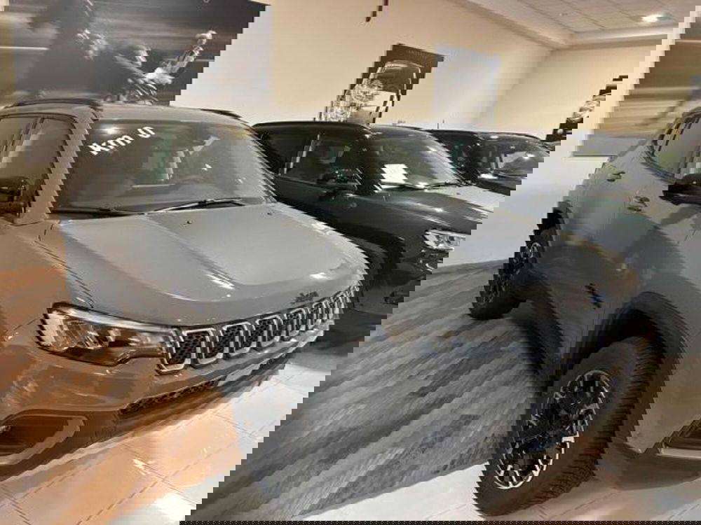 Jeep Compass nuova a Vercelli (14)