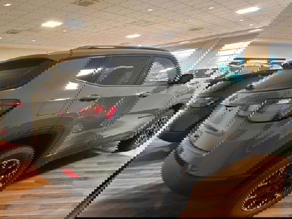 Jeep Compass nuova a Vercelli (7)