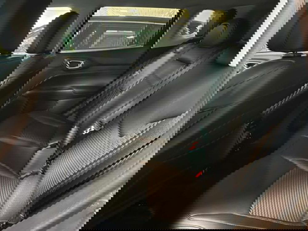 Jeep Compass nuova a Vercelli (9)