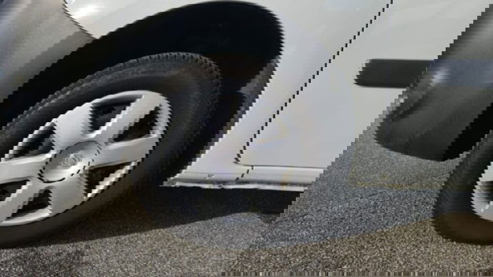 Nissan NV250 usata a Lucca (18)