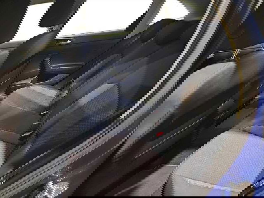 Volkswagen Taigo usata a Lecco (10)