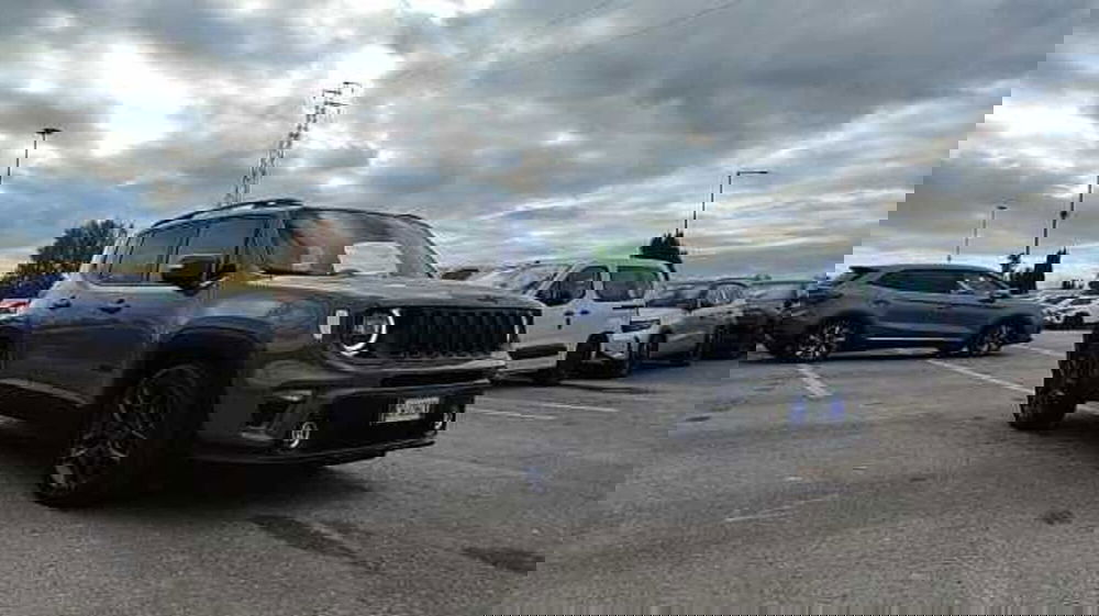 Jeep Renegade usata a Firenze (13)