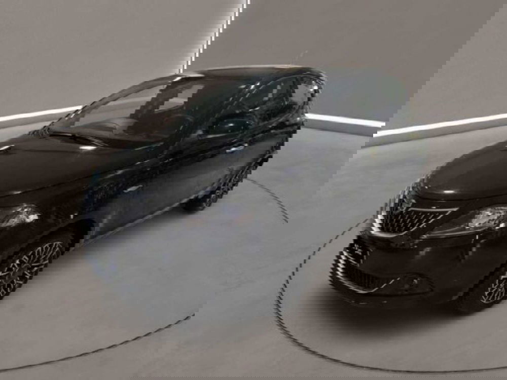 Lancia Ypsilon usata a Caltanissetta