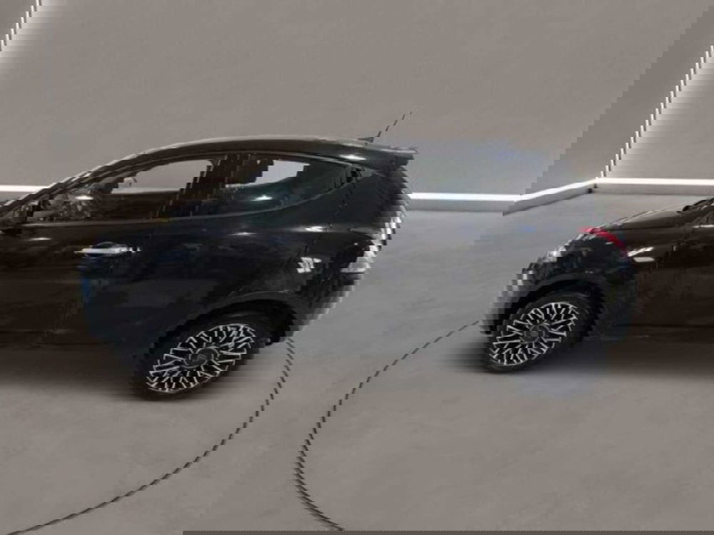 Lancia Ypsilon usata a Caltanissetta (5)