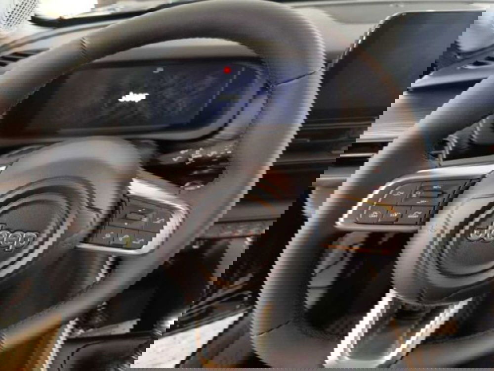 Jeep Avenger nuova a Caltanissetta (16)