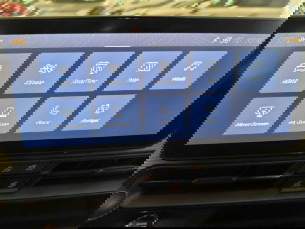 Jeep Avenger nuova a Caltanissetta (20)