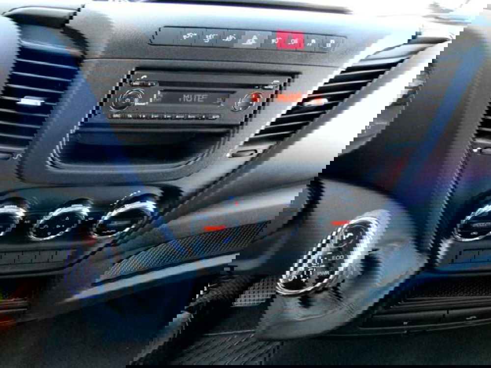 Iveco Daily Furgone usata a Brescia (7)