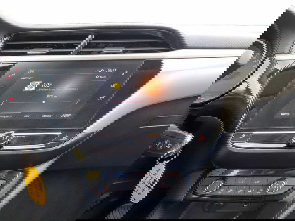 Opel Corsa usata a Milano (14)