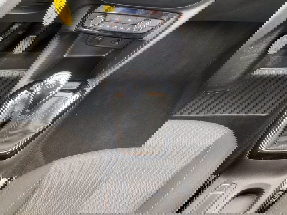 Opel Corsa usata a Milano (15)