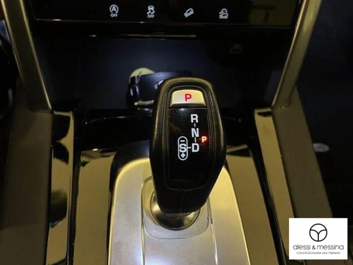 Land Rover Discovery Sport usata a Catania (16)