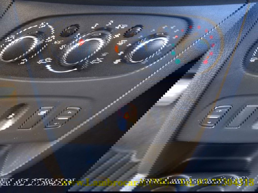 Dacia Sandero usata a Milano (10)