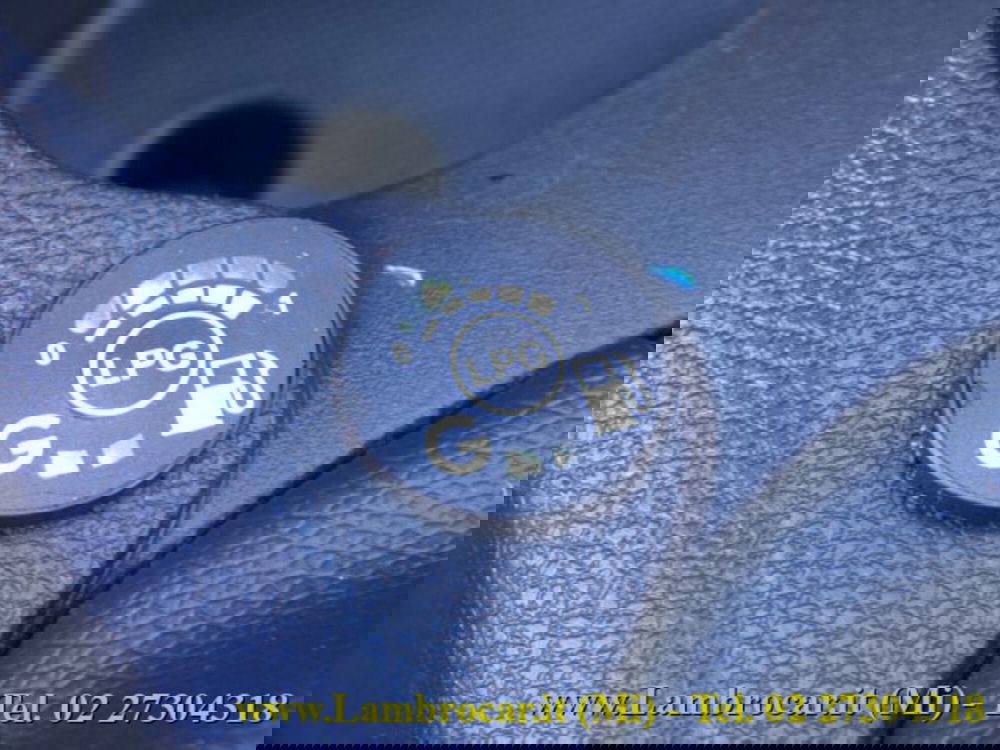 Dacia Sandero usata a Milano (12)