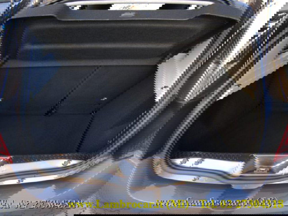 Dacia Sandero usata a Milano (14)