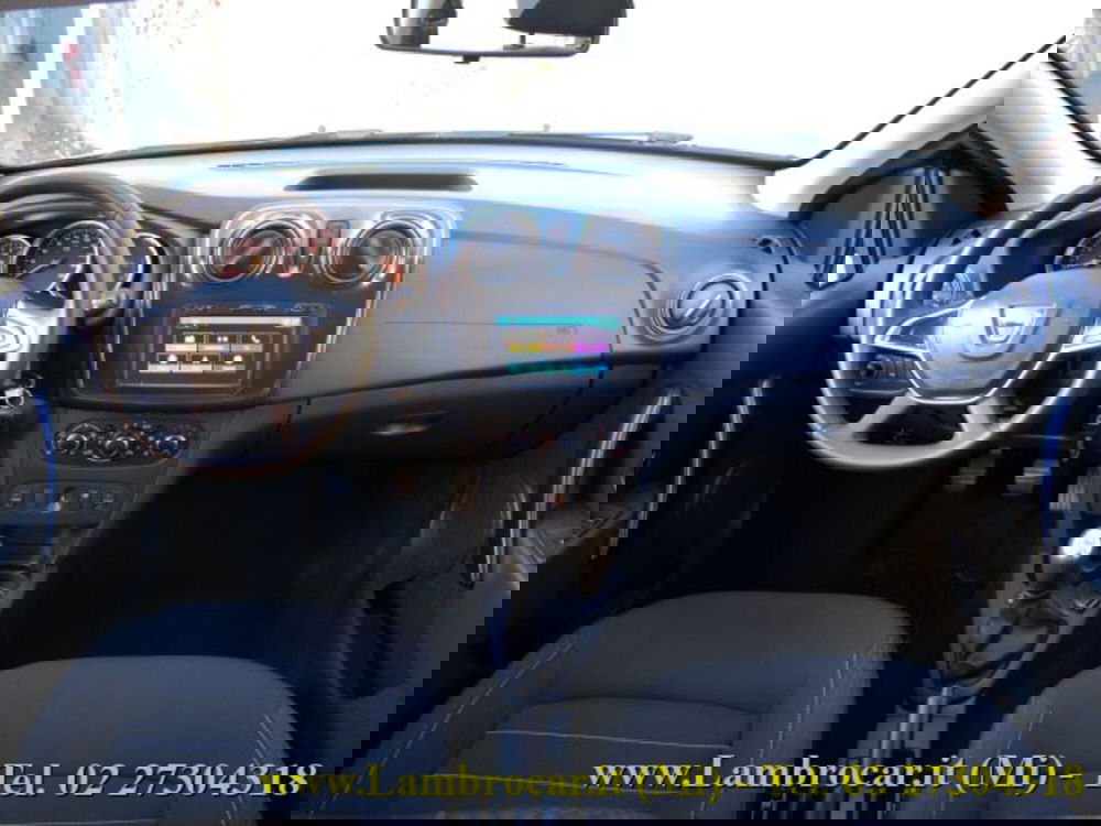Dacia Sandero usata a Milano (2)