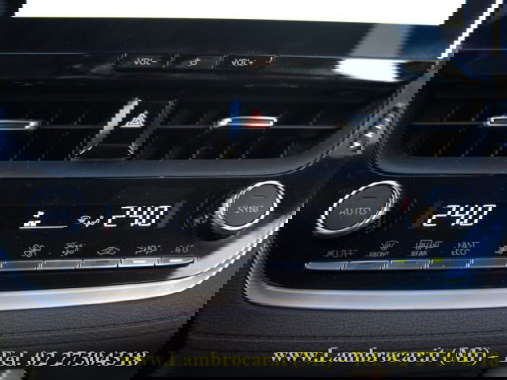 Toyota Corolla Cross Hybrid usata a Milano (12)