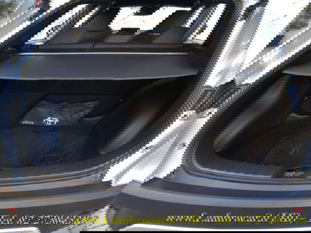 Toyota Corolla Cross Hybrid usata a Milano (14)