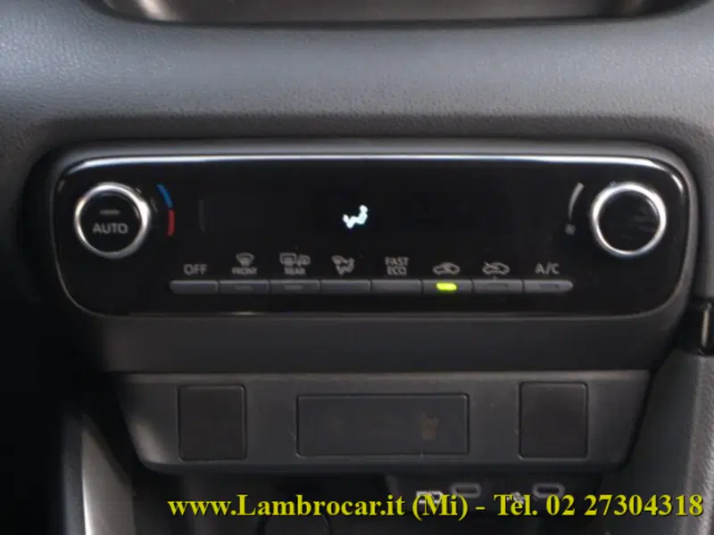 Toyota Yaris Cross usata a Milano (10)