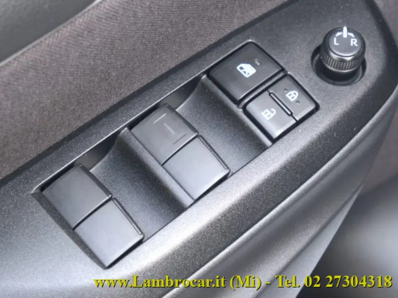 Toyota Yaris Cross usata a Milano (16)