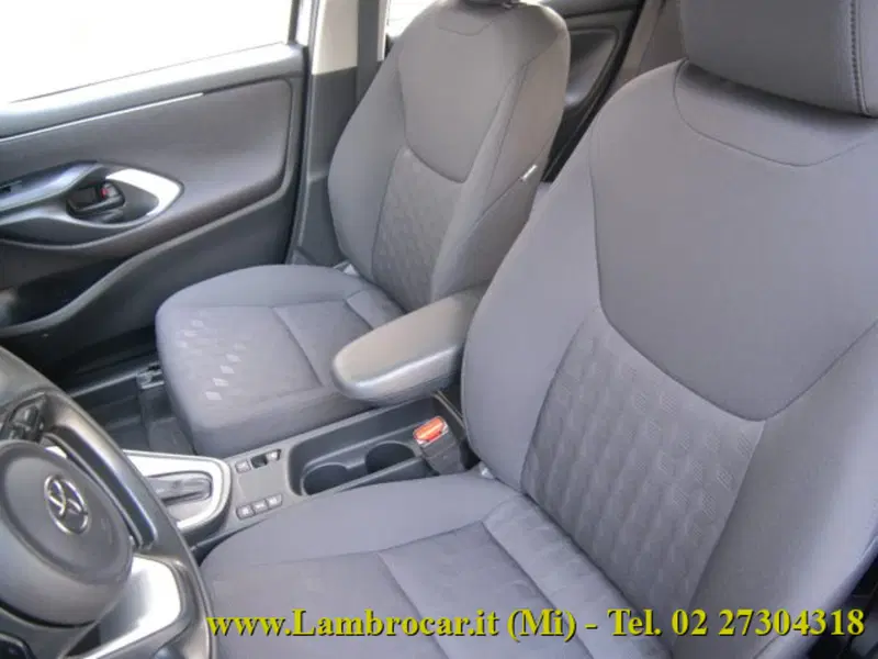 Toyota Yaris Cross usata a Milano (4)