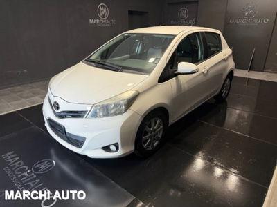 Toyota Yaris 1.3 5 porte Lounge del 2013 usata a Bastia Umbra