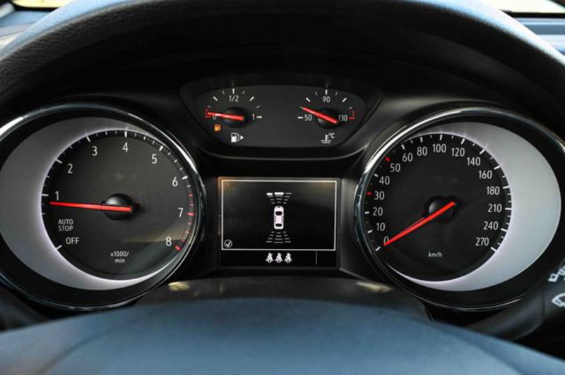 Opel Astra usata a Torino (17)