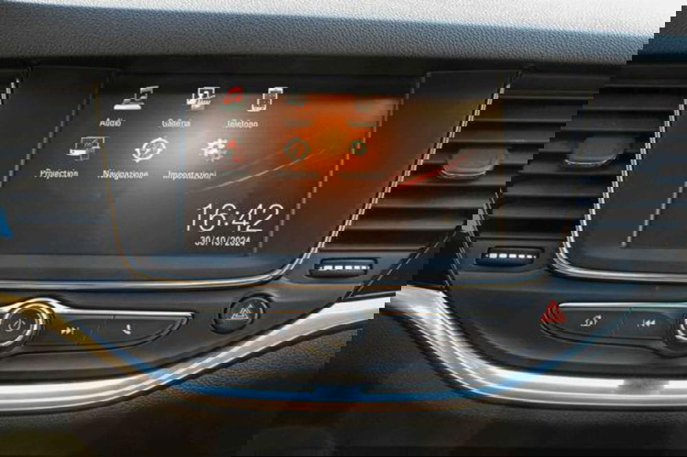 Opel Astra usata a Torino (18)