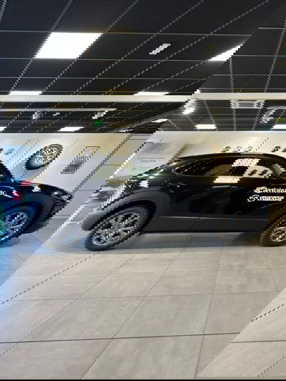 Mazda CX-30 nuova a Como (5)