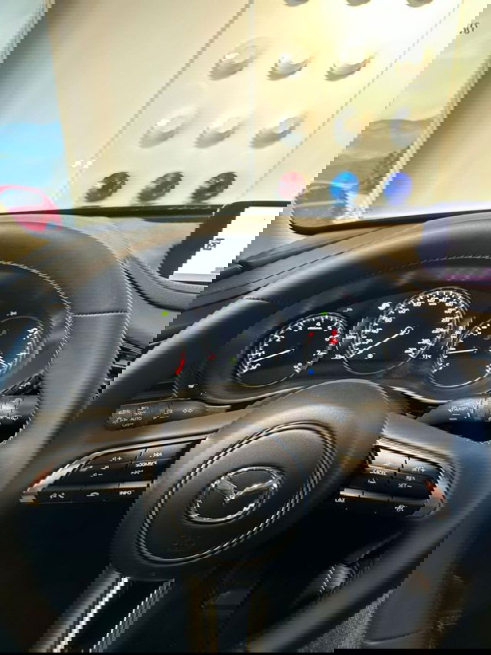 Mazda CX-30 nuova a Como (8)