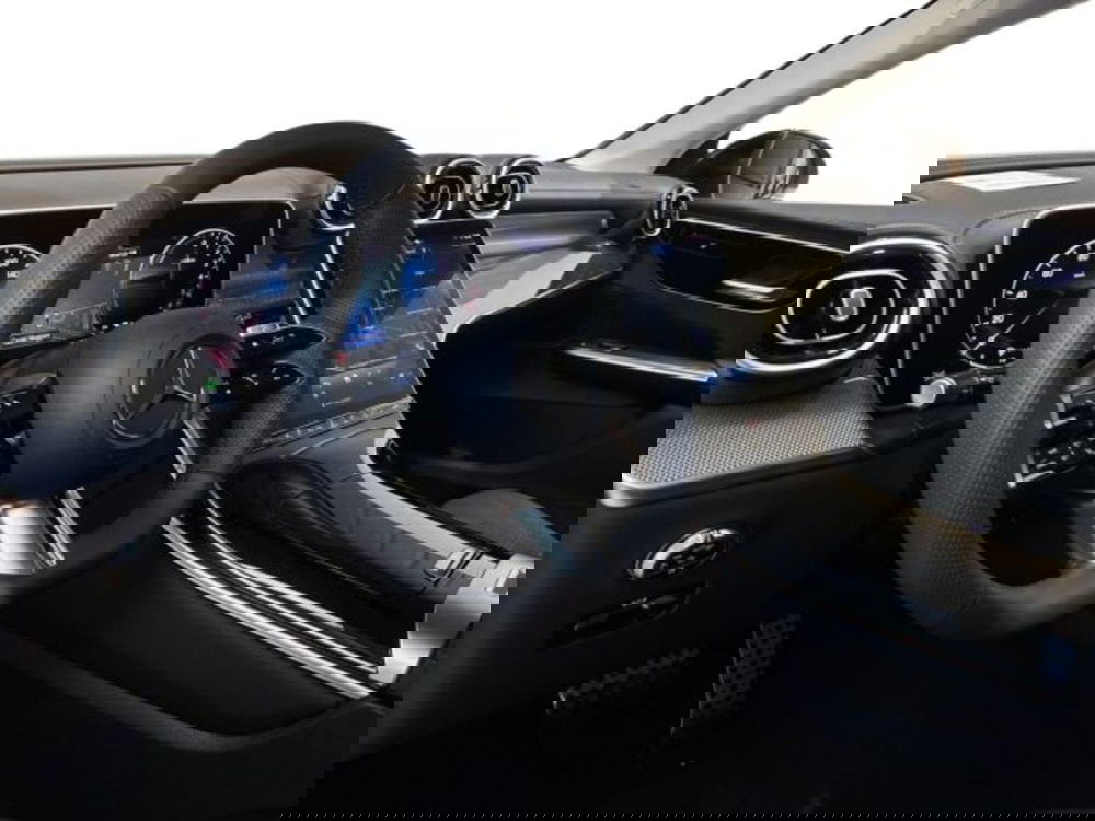 Mercedes-Benz GLC nuova a Bologna (11)