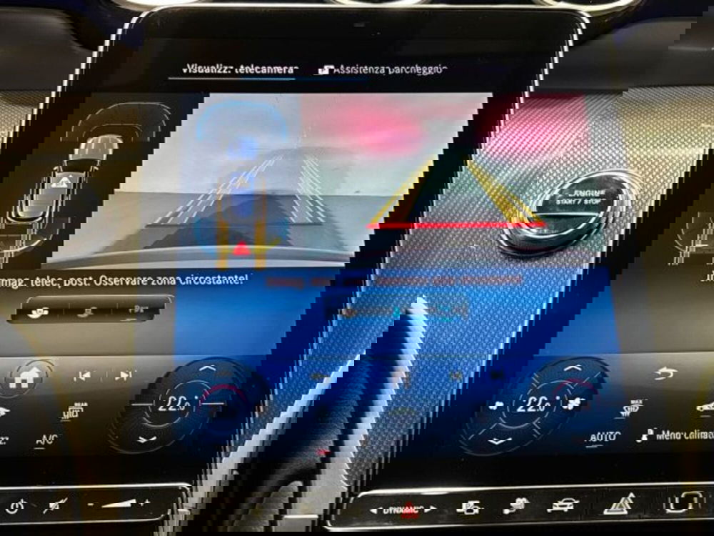 Mercedes-Benz GLC nuova a Bologna (12)