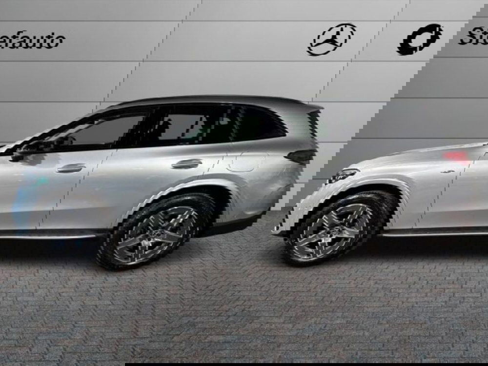 Mercedes-Benz GLC nuova a Bologna (3)