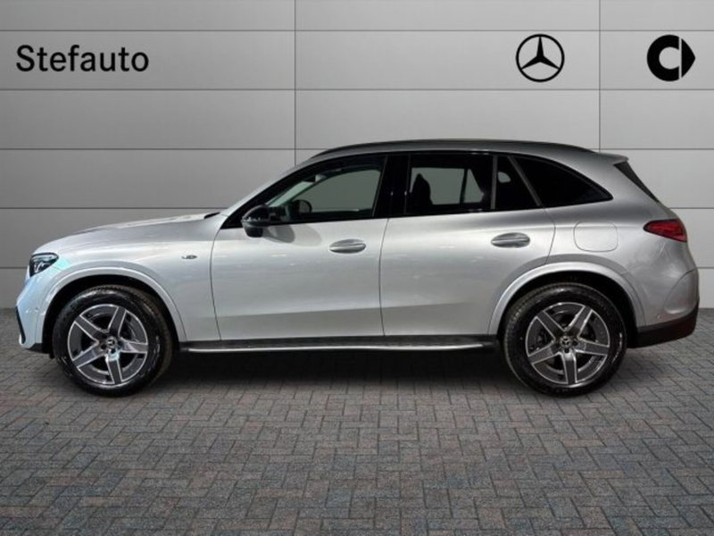 Mercedes-Benz GLC nuova a Bologna (3)