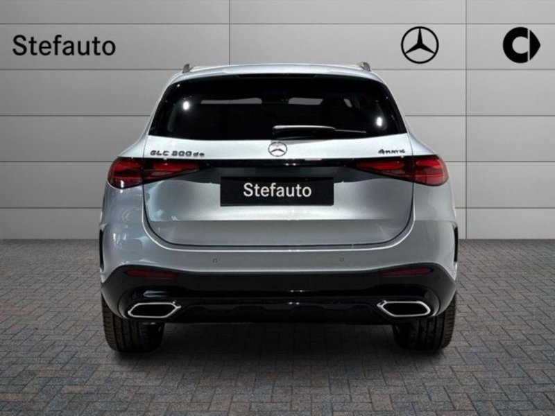 Mercedes-Benz GLC nuova a Bologna (6)