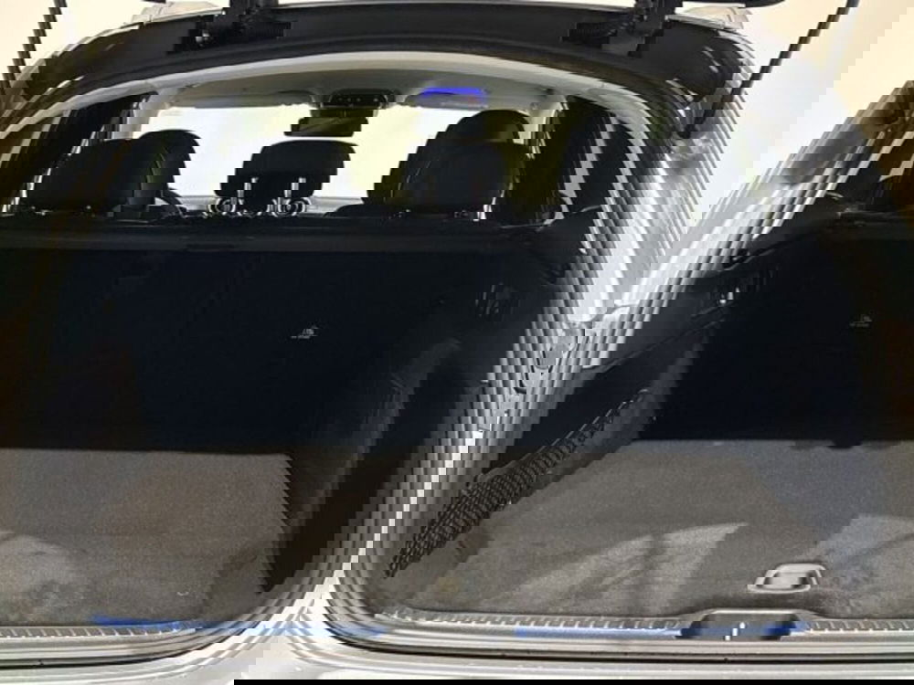 Mercedes-Benz GLC nuova a Bologna (7)