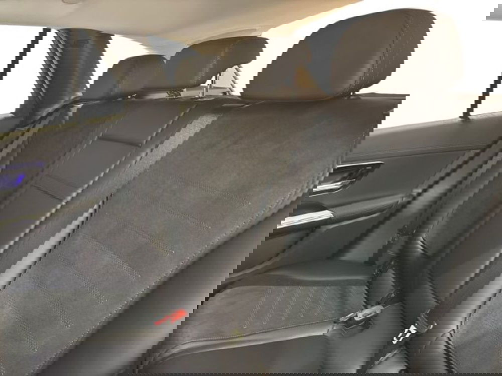 Mercedes-Benz GLC nuova a Bologna (9)