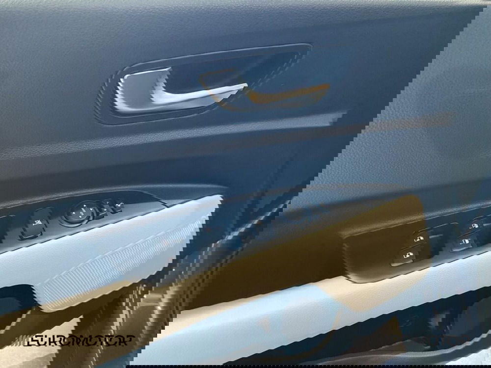 Kia Stonic nuova a Bari (11)