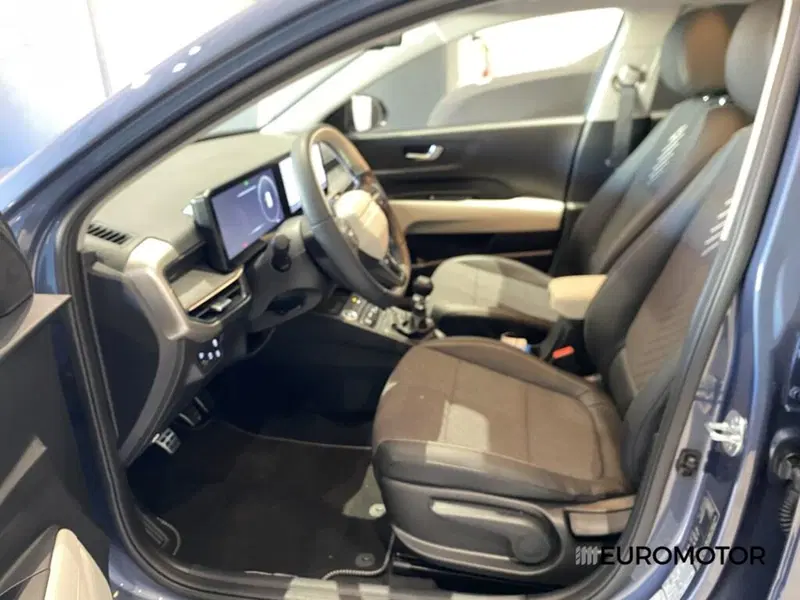 Kia Stonic nuova a Bari (13)