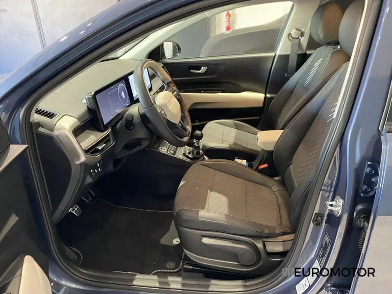 Kia Stonic nuova a Bari (14)