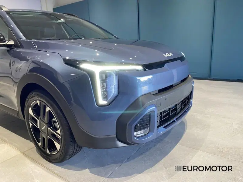 Kia Stonic nuova a Bari (4)