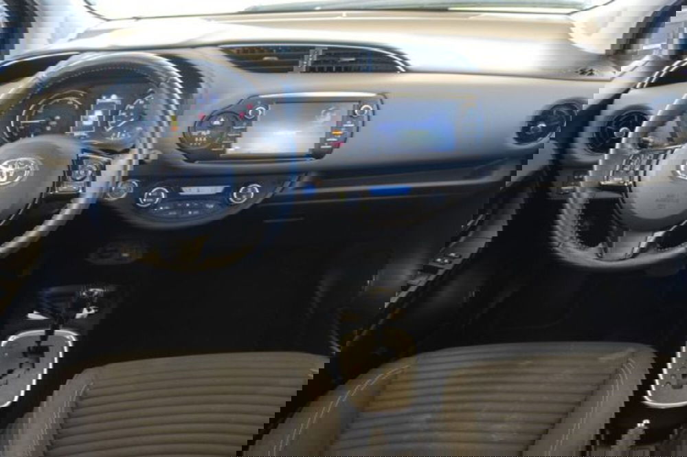 Toyota Yaris Cross usata a Roma (9)